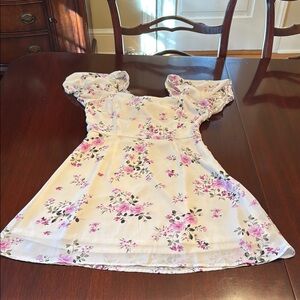 Really Pretty Floral Dress. Size S. Never Worn